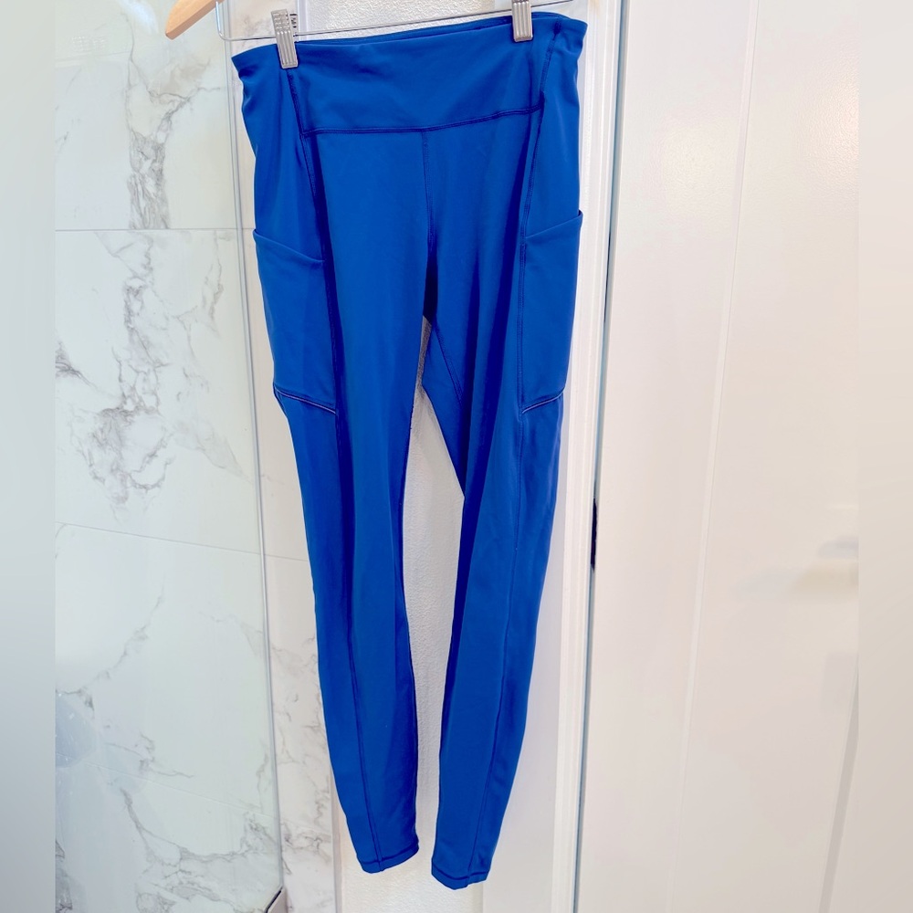 lululemon size 6 royal blue leggings